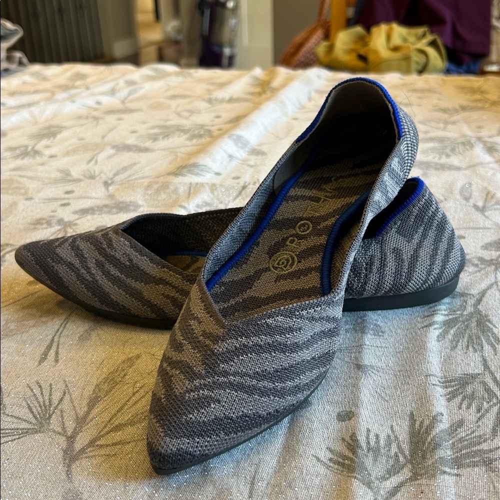 Rothy's Pointed Knit Flats in Gray with Blue Trim